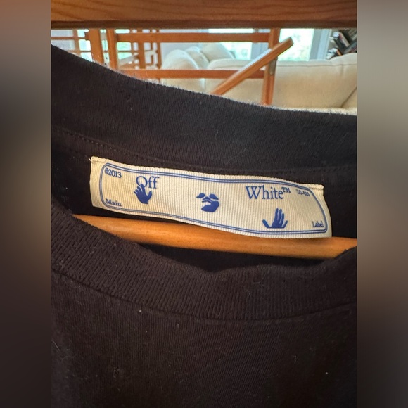 Off-White black L fits like XL - Picture 3 of 8